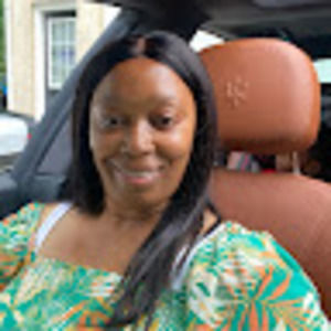 Meet your Posher, Brenda